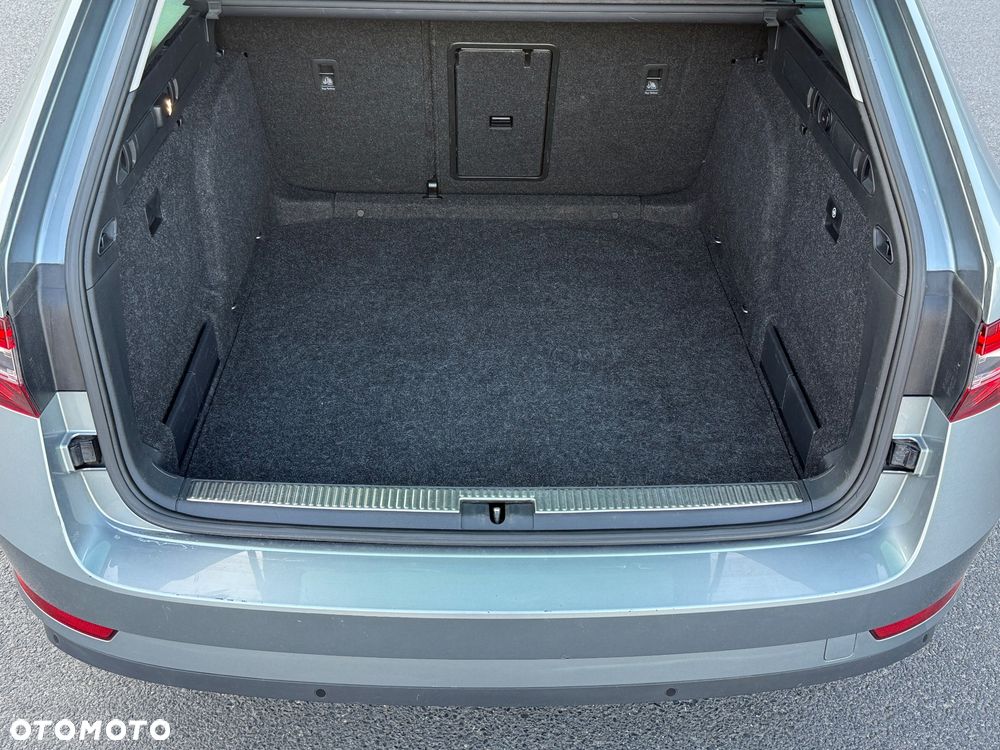 Skoda Superb 1.6 TDI Active - 27