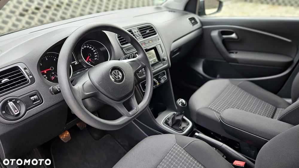 Volkswagen Polo 1.4 TDI (Blue Motion Technology) Comfortline - 5