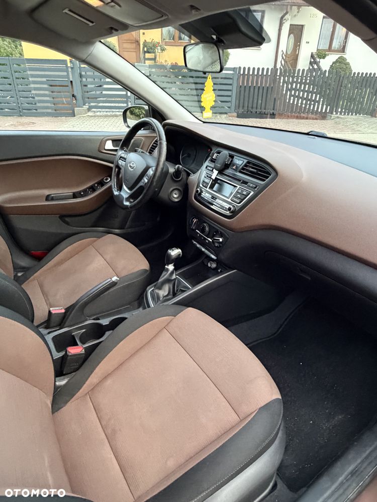 Hyundai i20 1.2 YES Plus - 25