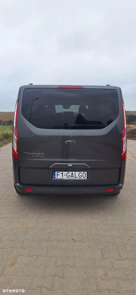 Ford Tourneo Custom