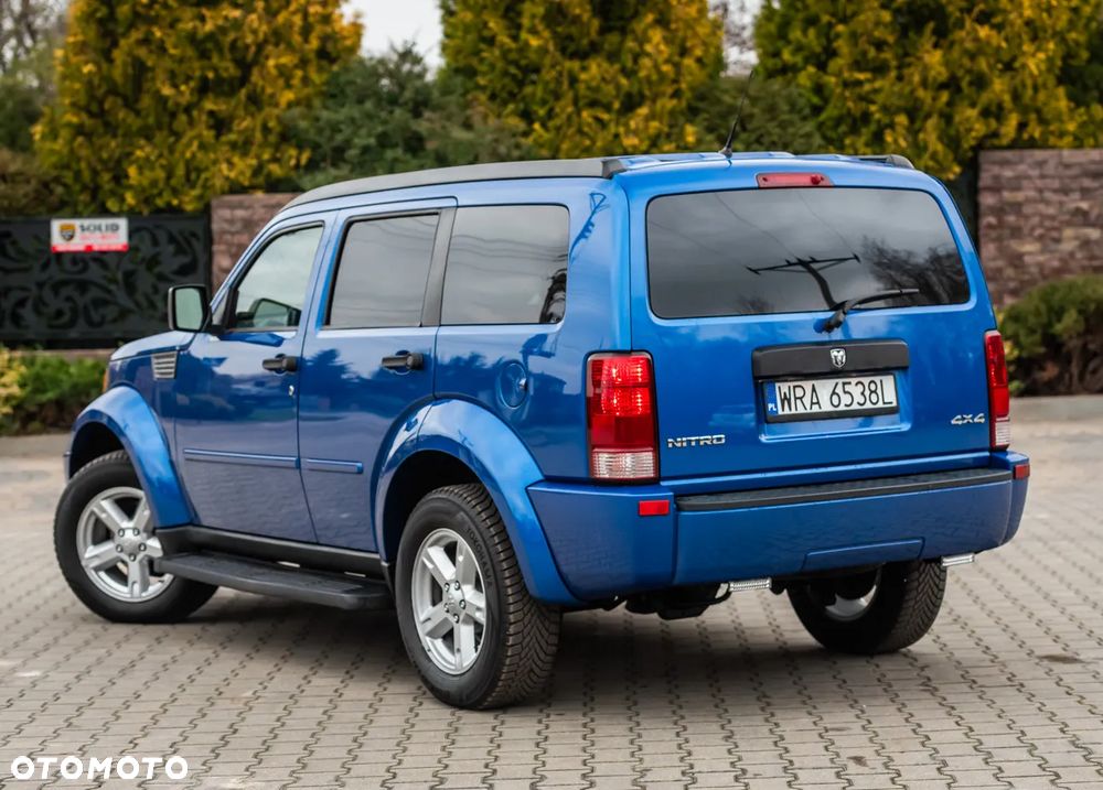 Dodge Nitro 3.7 V6 SLT - 4