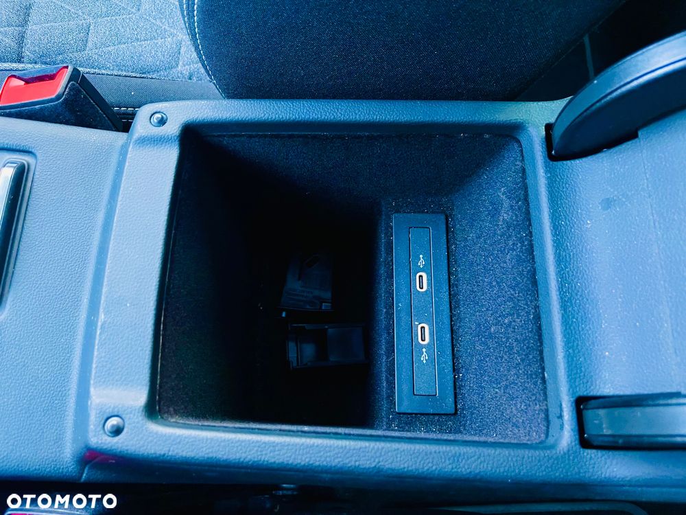 Volkswagen Passat - 15