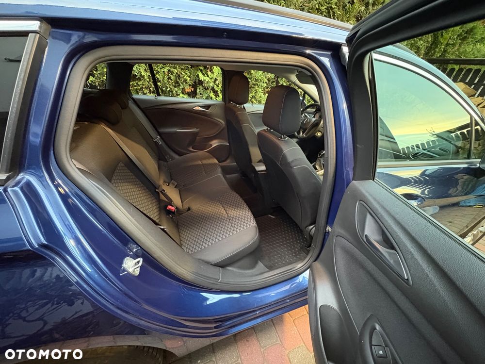 Opel Astra 1.2 T Edition S&S - 4