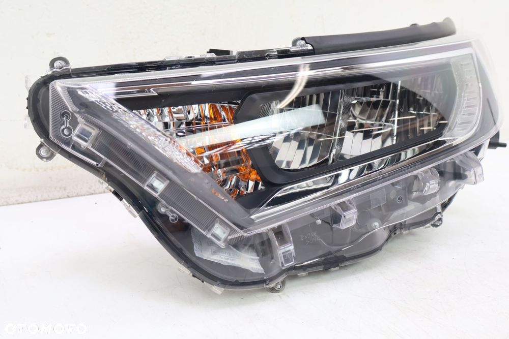 TOYOTA RAV4 V LAMPA LEWA PRZÓD - 3