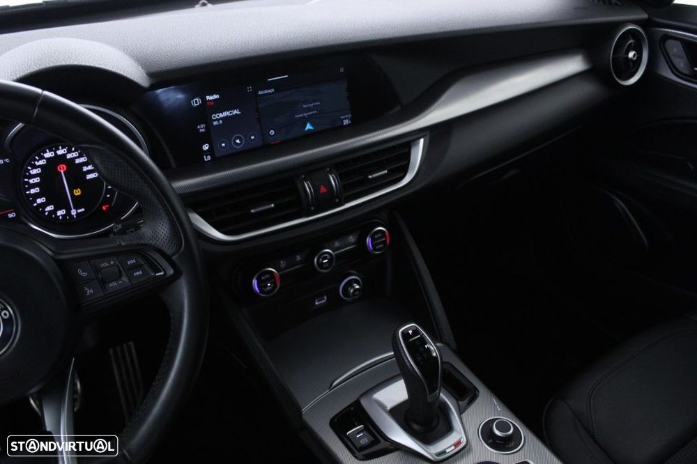 Alfa Romeo Stelvio 2.2 D Sprint AT8 - 32