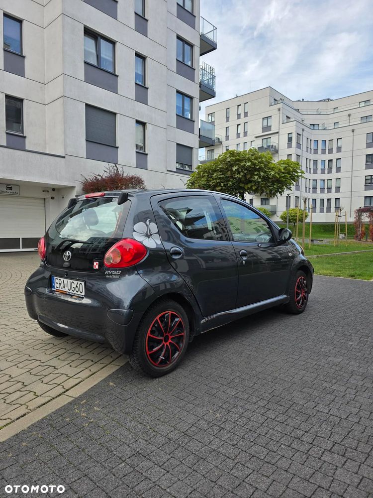 Toyota Aygo - 13