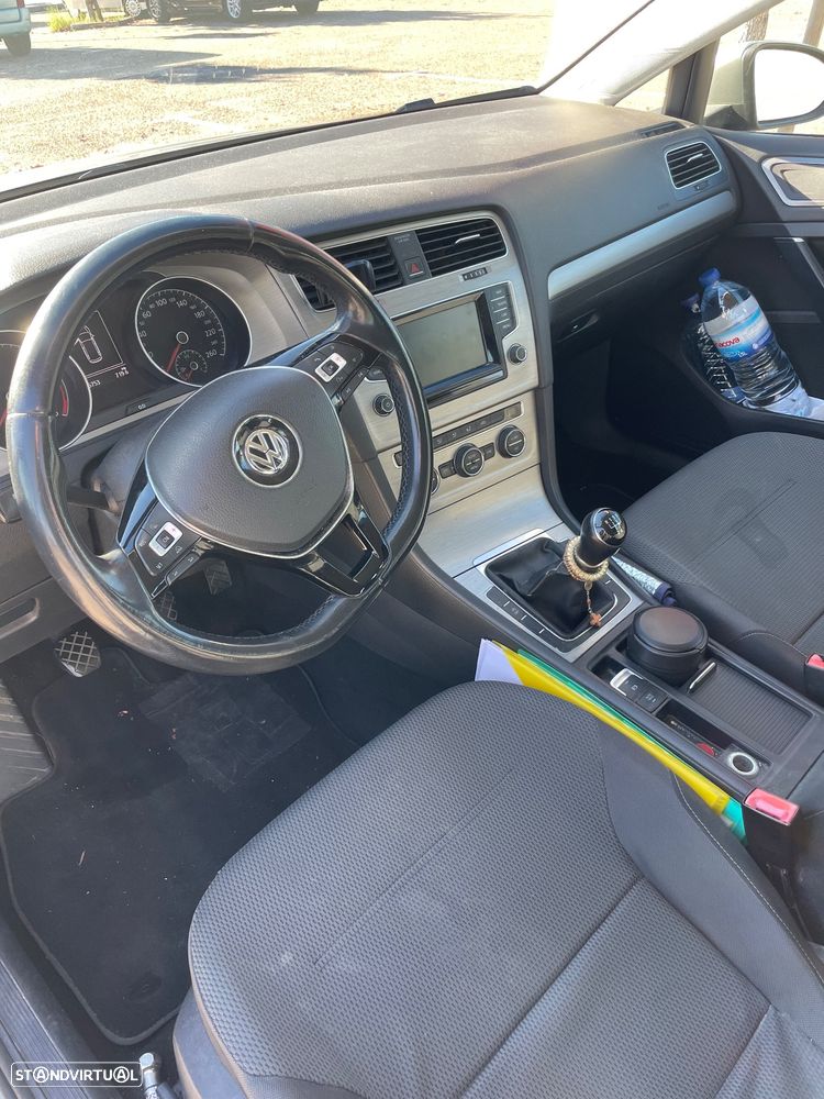 VW Golf 1.6 TDi BlueMotion Trendline - 8