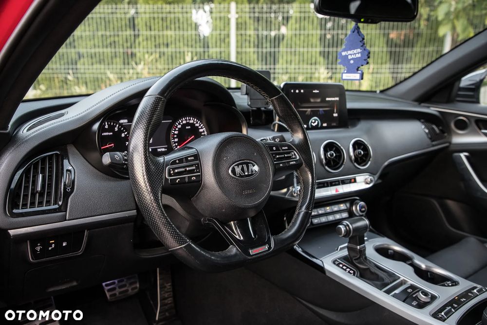 Kia Stinger 3.3 T-GDI V6 GT AWD - 9