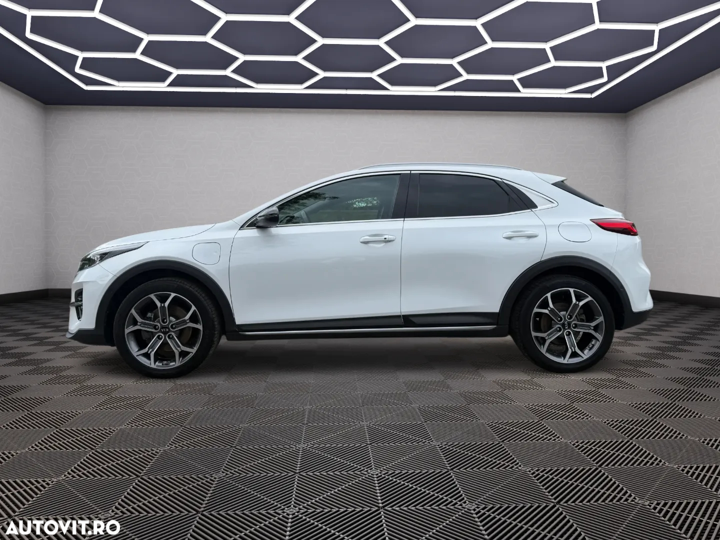 Kia XCeed 1.6 GDI DCT6 OPF Plug-in-Hybrid PLATINUM - 14