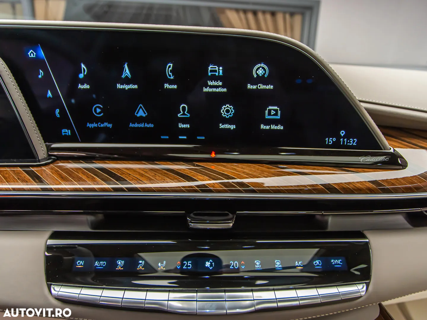 Cadillac Escalade - 19