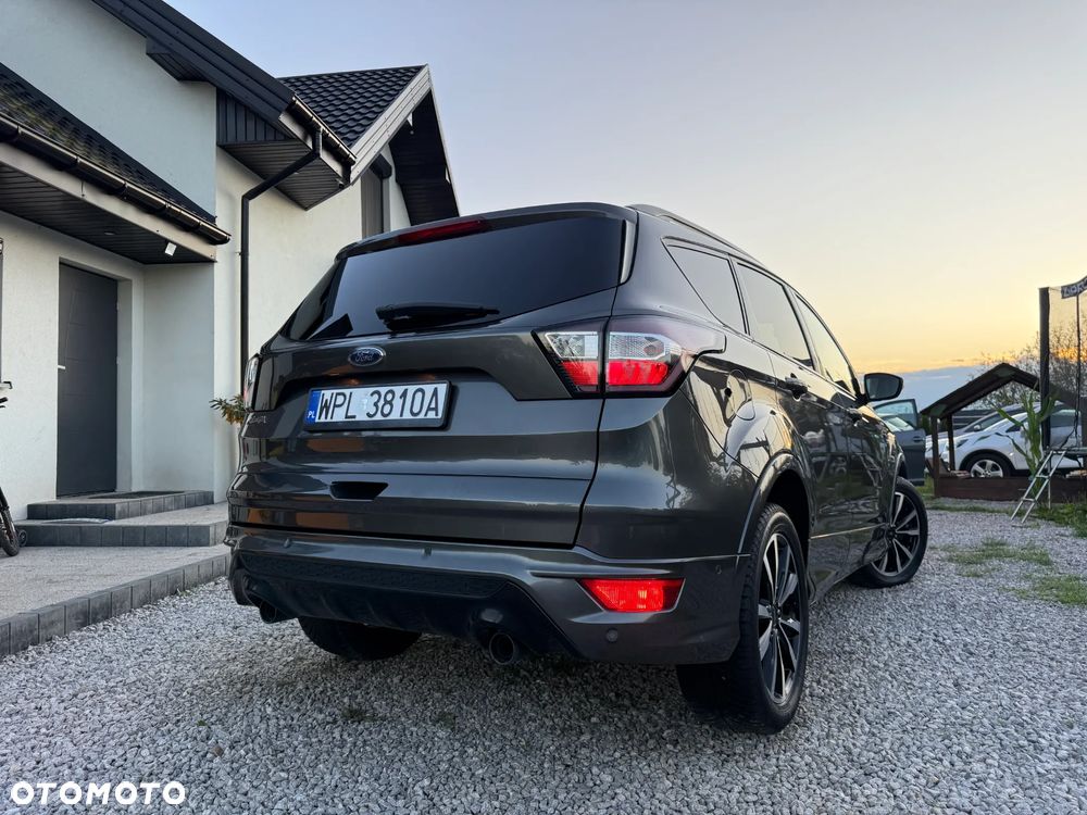 Ford Kuga 2.0 TDCi 4x2 ST-Line - 39