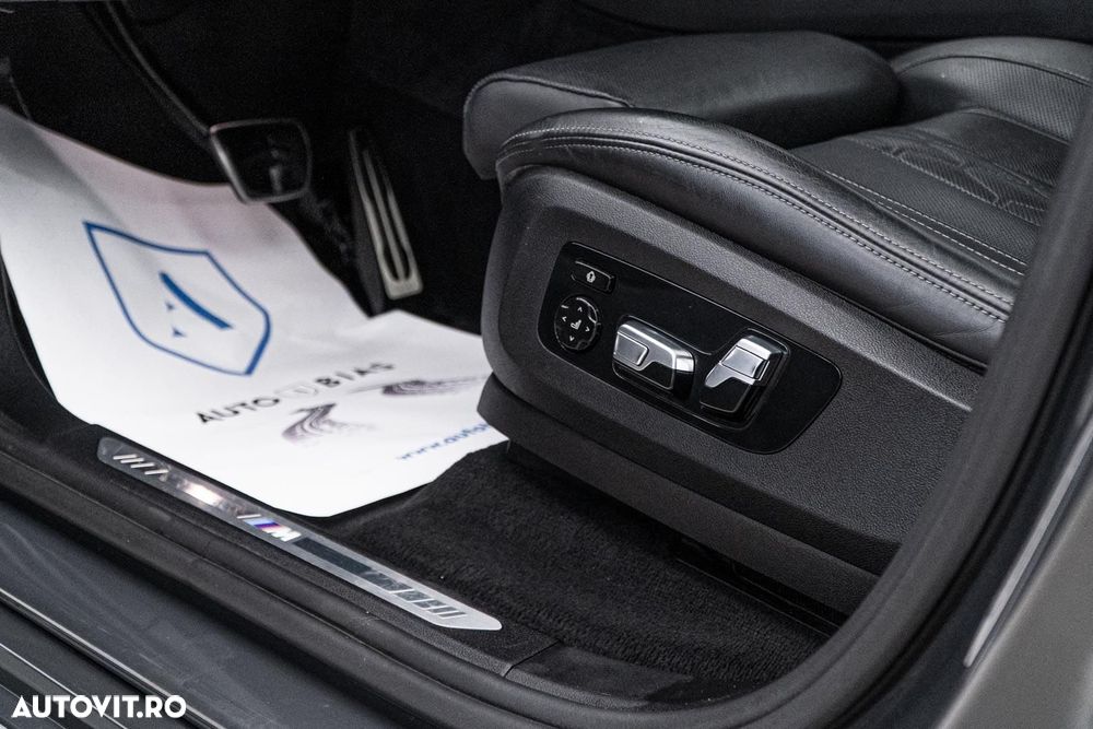 BMW X7 xDrive40i AT MHEV - 38