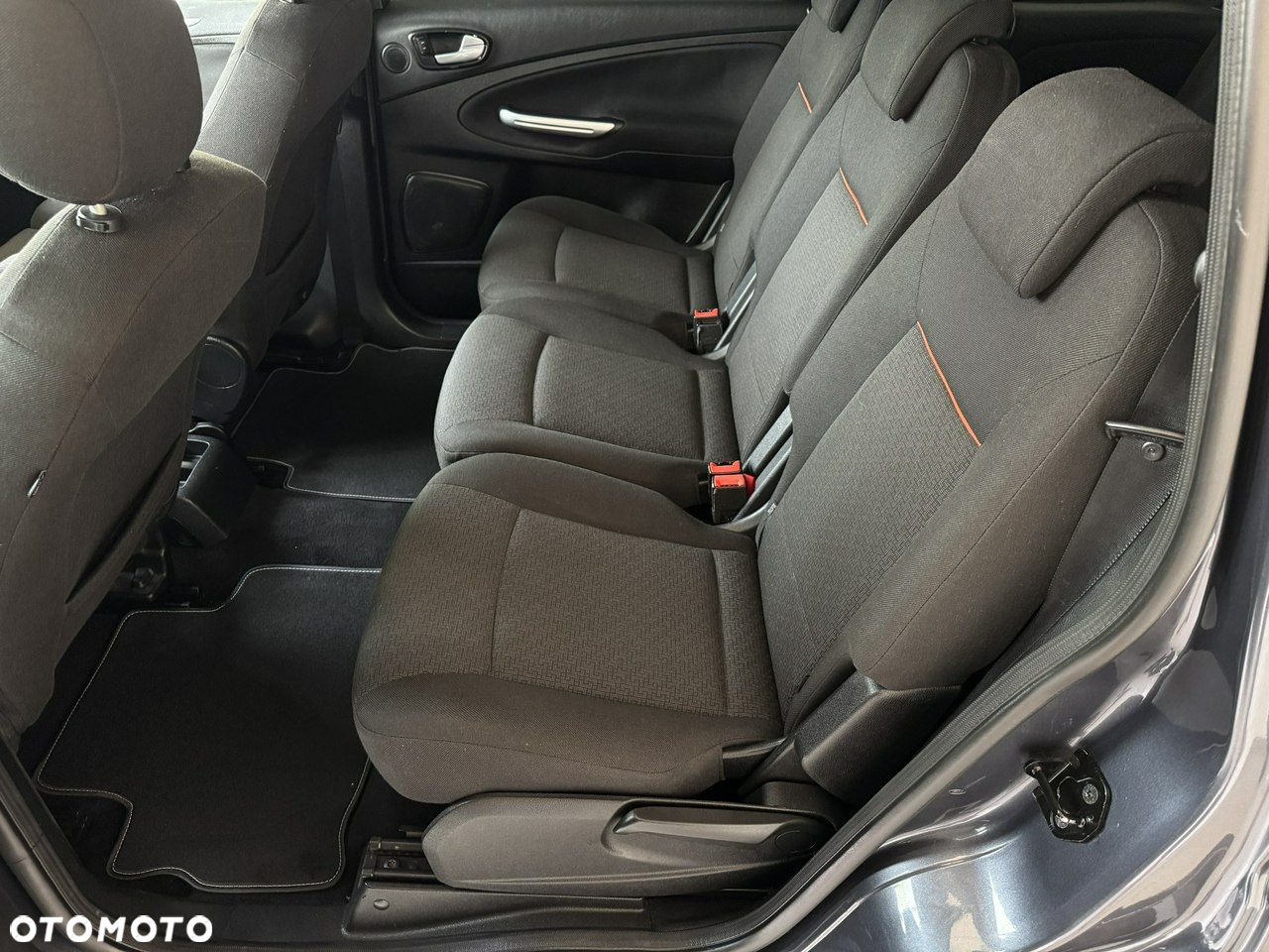Ford Galaxy - 21