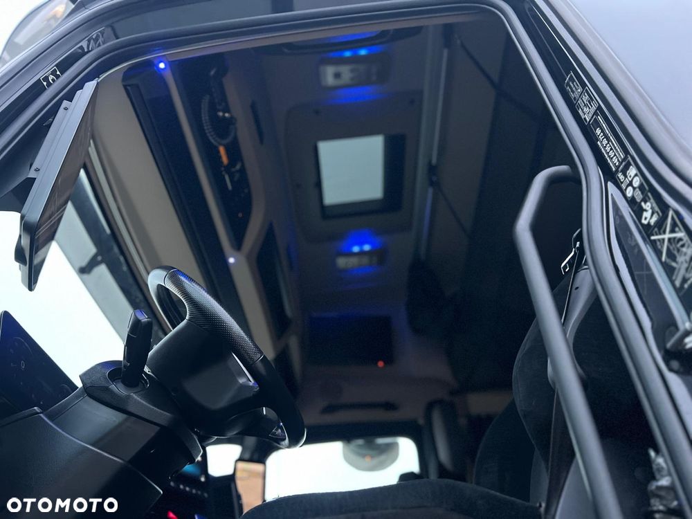 Mercedes-Benz Actros 1851/GIGA SPACE/ Retarder/ Klima Postojowa/ Aktywny tempomat ACC/ - 9