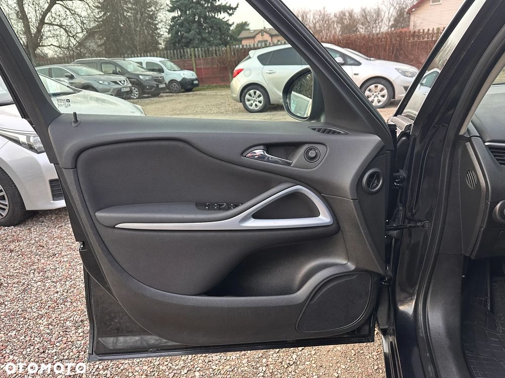 Opel Zafira - 11