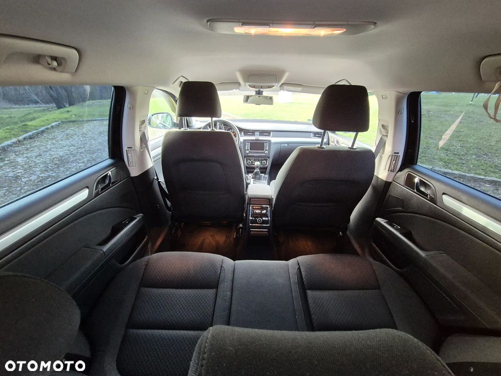 Skoda Superb 1.6 TDI GreenLine - 21