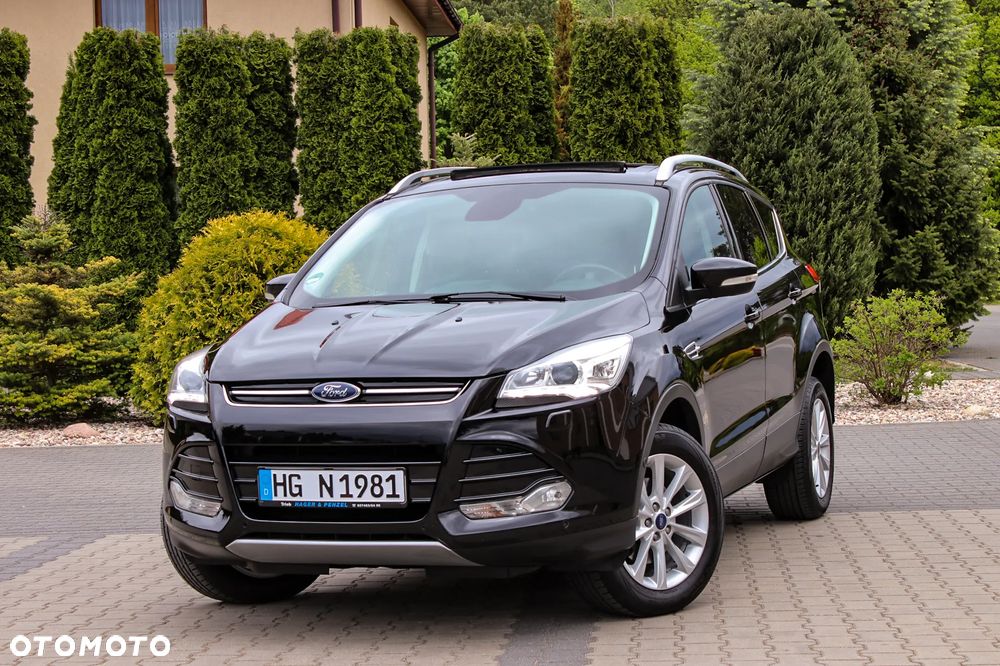Ford Kuga 1.5 EcoBoost 2x4 Titanium - 3