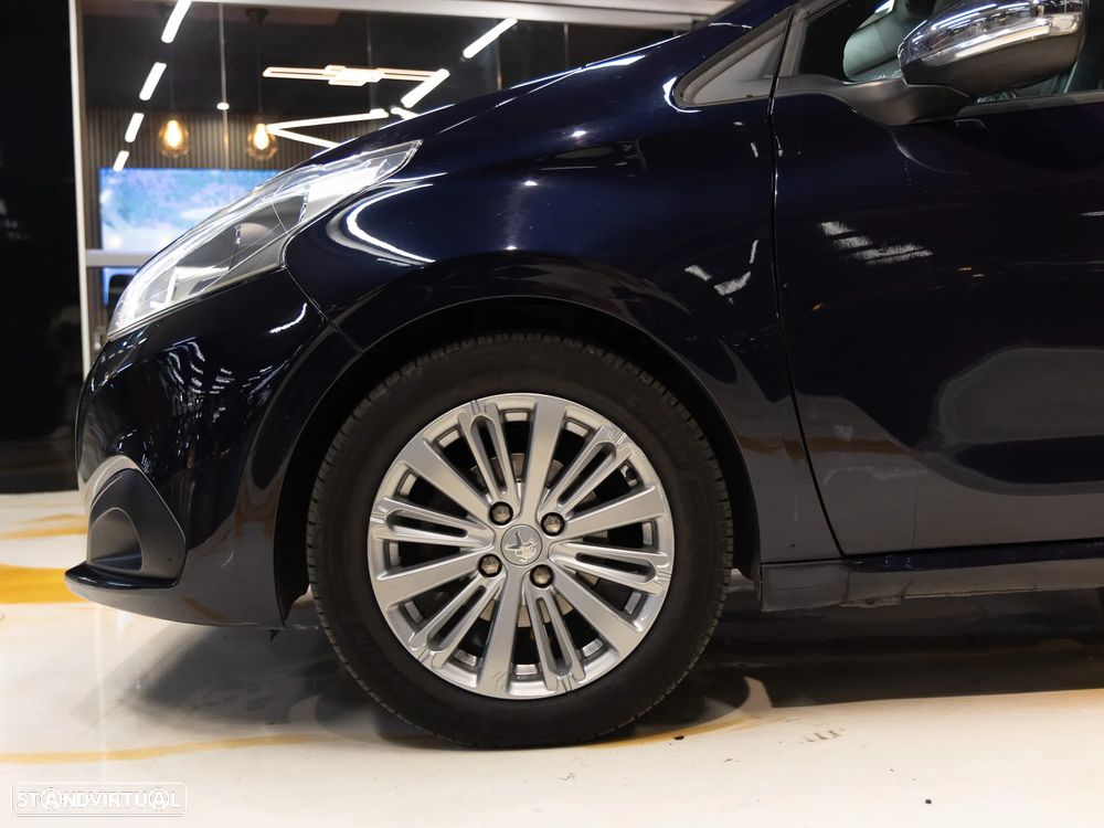 Peugeot 208 1.6 BlueHDi Style - 12