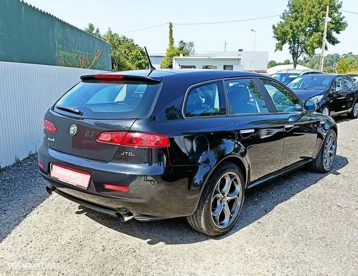 Alfa Romeo 159 Sportwagon 1.9 JTDm 16V Sportiva - 8