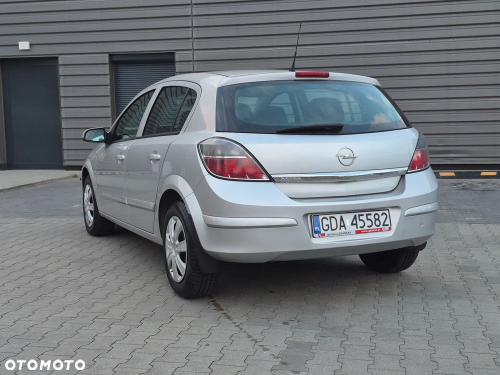 Opel Astra 2007 photo 4