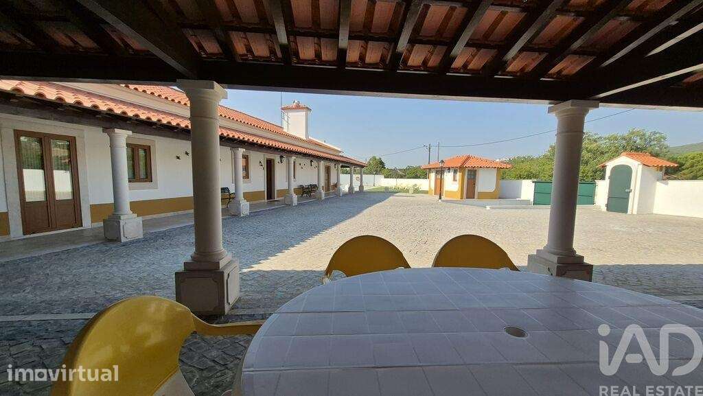 Moradia térrea T4 em Porto de Mós - São João Baptista e São Pedro de 3 - Grande imagem: 5/39
