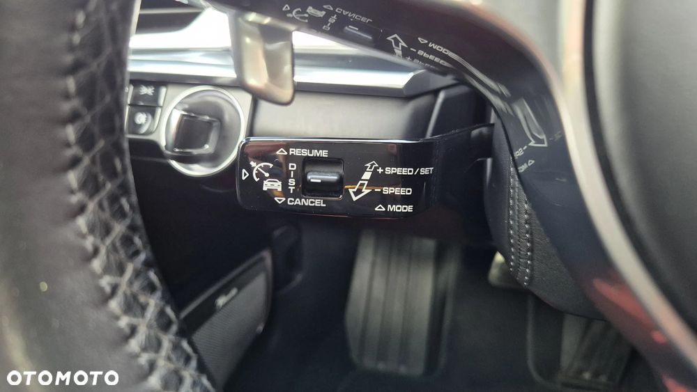 Porsche Panamera 4 E-Hybrid - 35