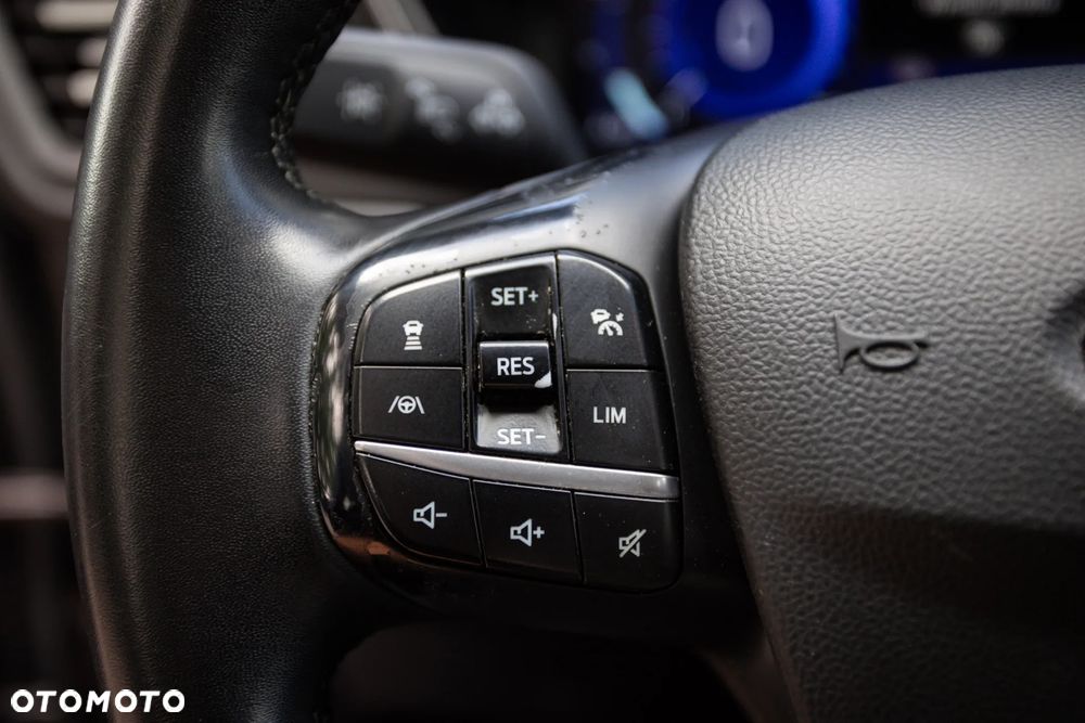 Ford Kuga 2.0 EcoBlue AWD Titanium - 32