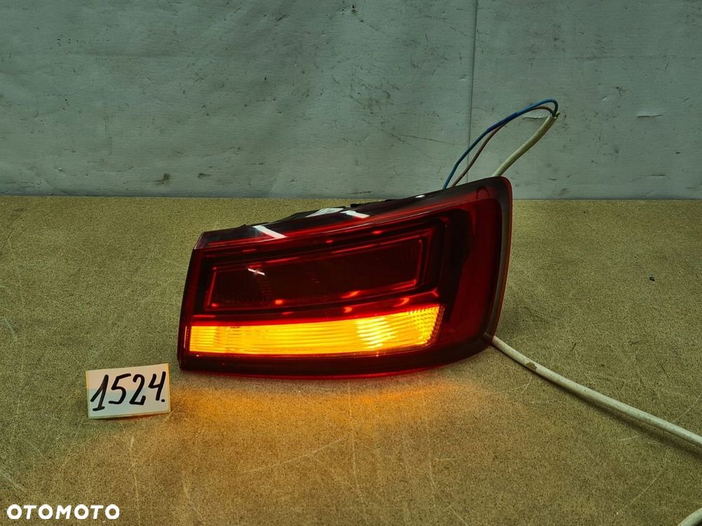 LAMPA PRAWA TYLNA TYŁ PRAWY W BŁOTNIK AUDI A3 SEDAN LIFT LED 8V5945070A - 2