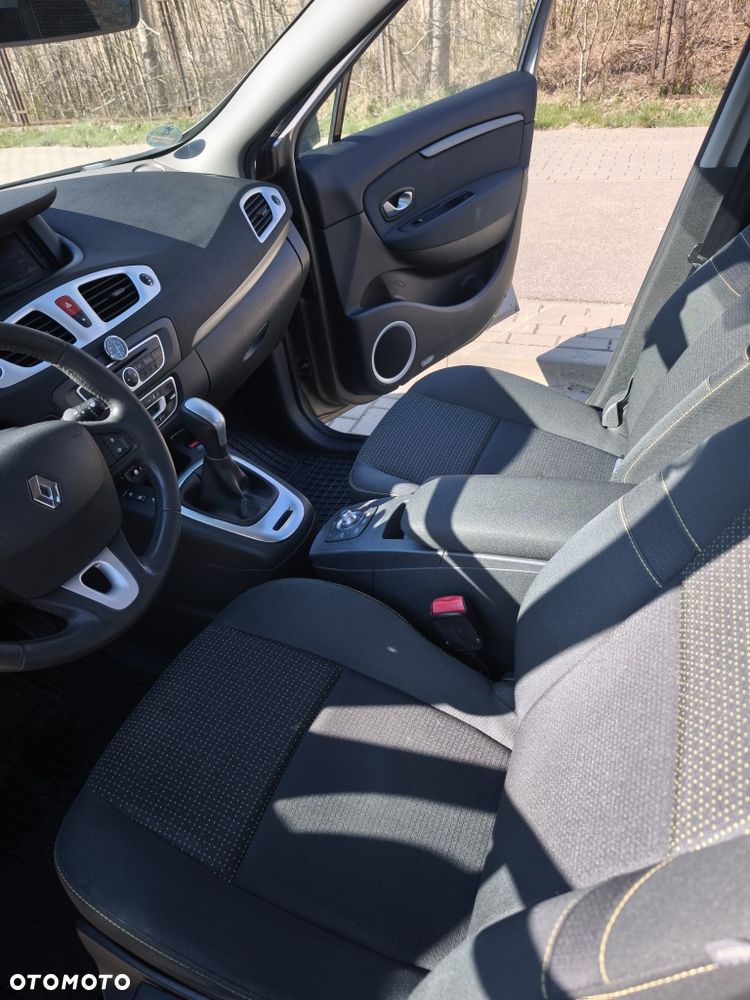 Renault Scenic - 6