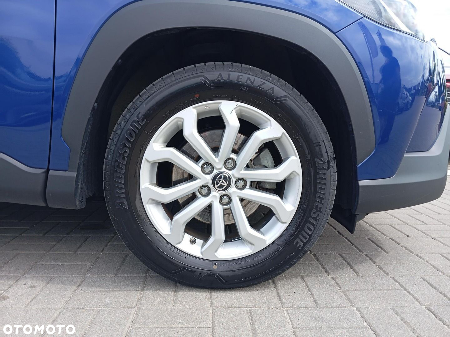 Toyota Corolla Cross - 14