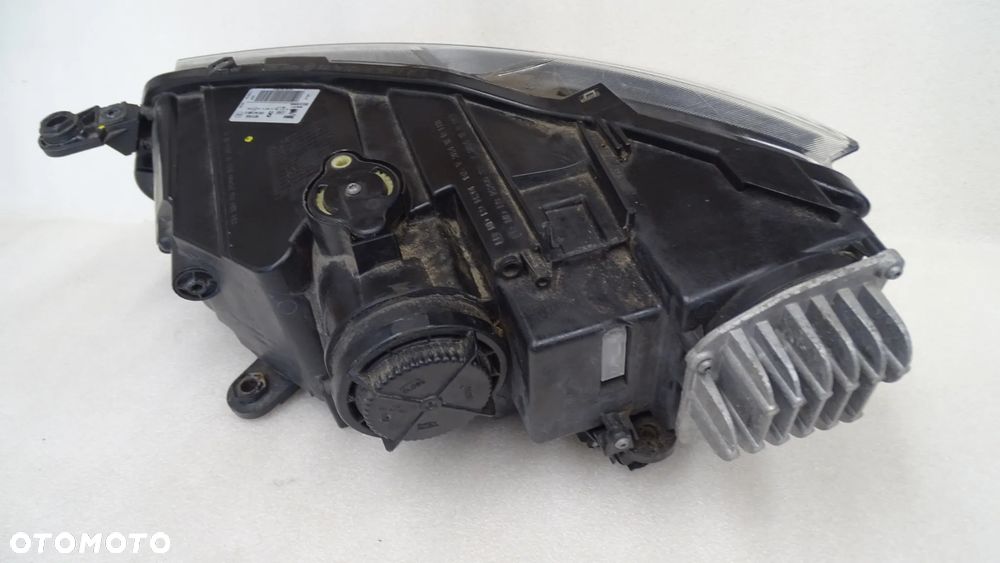SEAT ATECA 576 - lampa przednia prawa FULL LED - 11