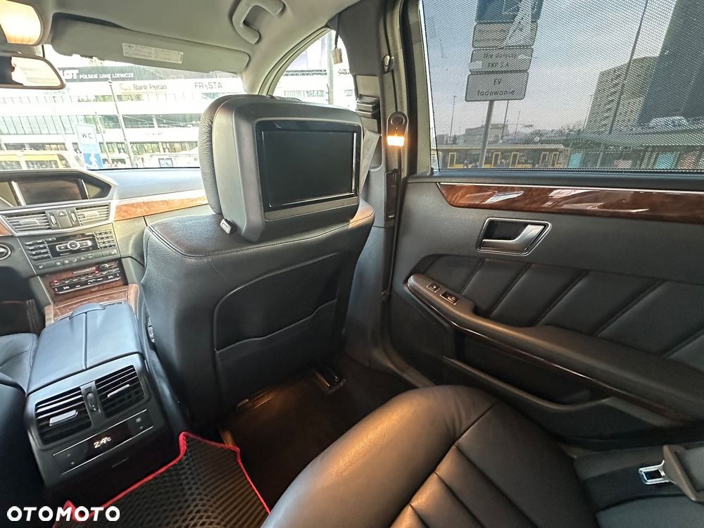 Mercedes-Benz Klasa E 250 CGI BlueEFFICIENCY 7G-TRONIC Elegance - 3