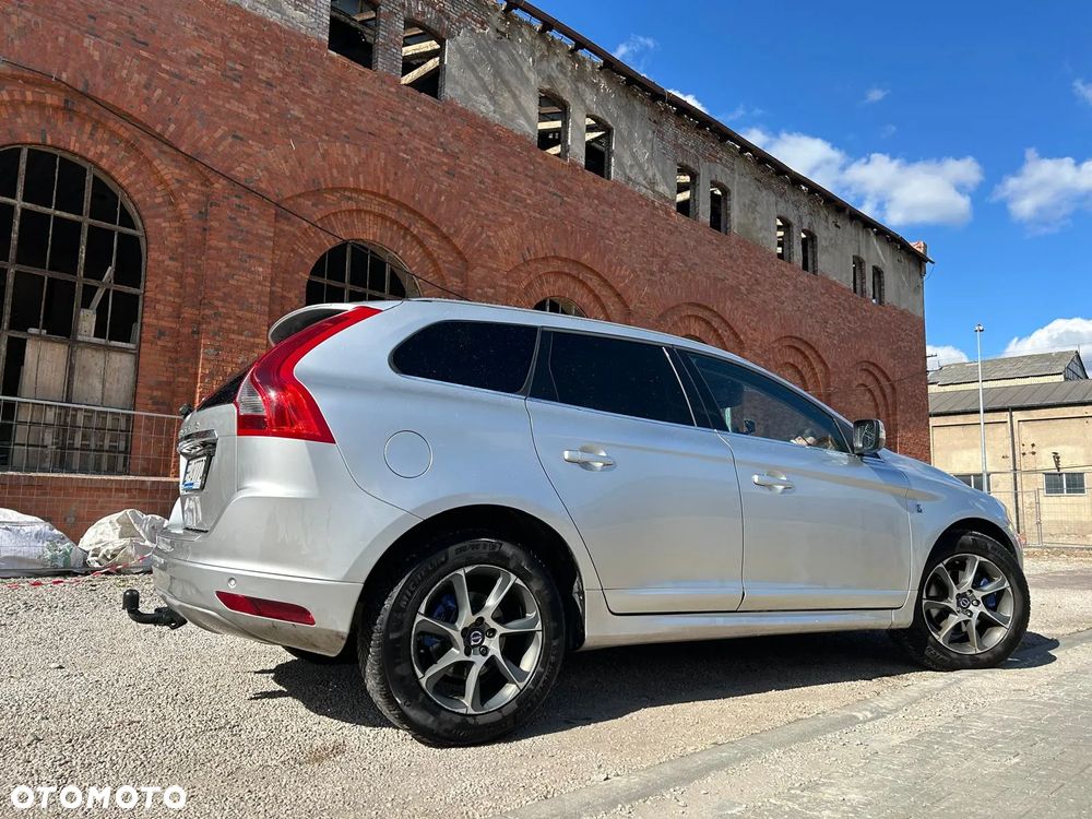 Volvo XC 60 D3 Drive-E Ocean Race - 3