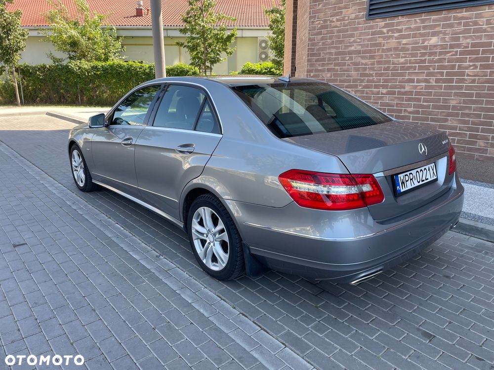 Mercedes-Benz Klasa E - 4