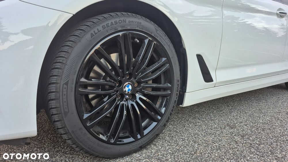 BMW Seria 5 520d Luxury Line - 10