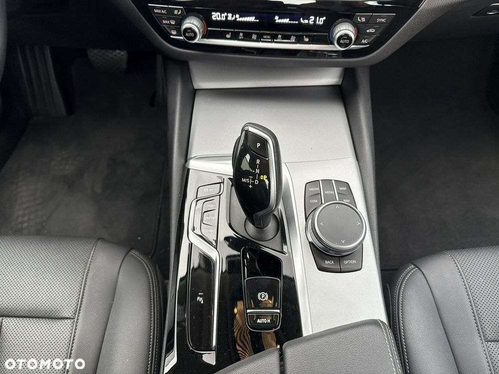BMW Seria 5 - 24