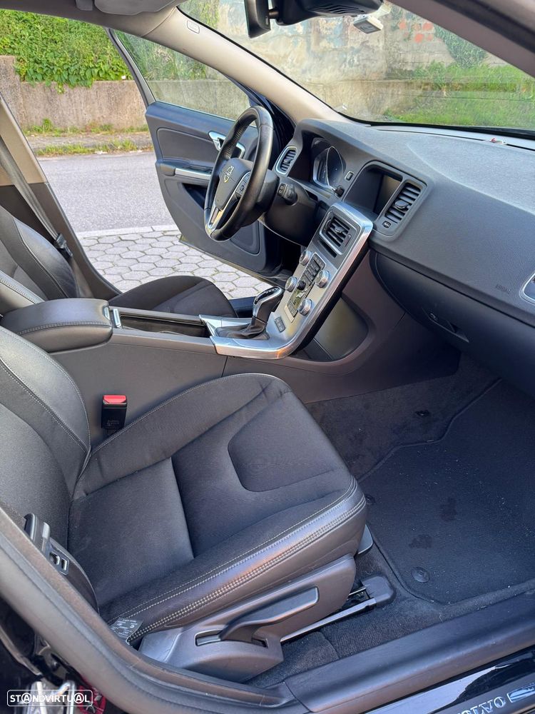 Volvo V60 - 14