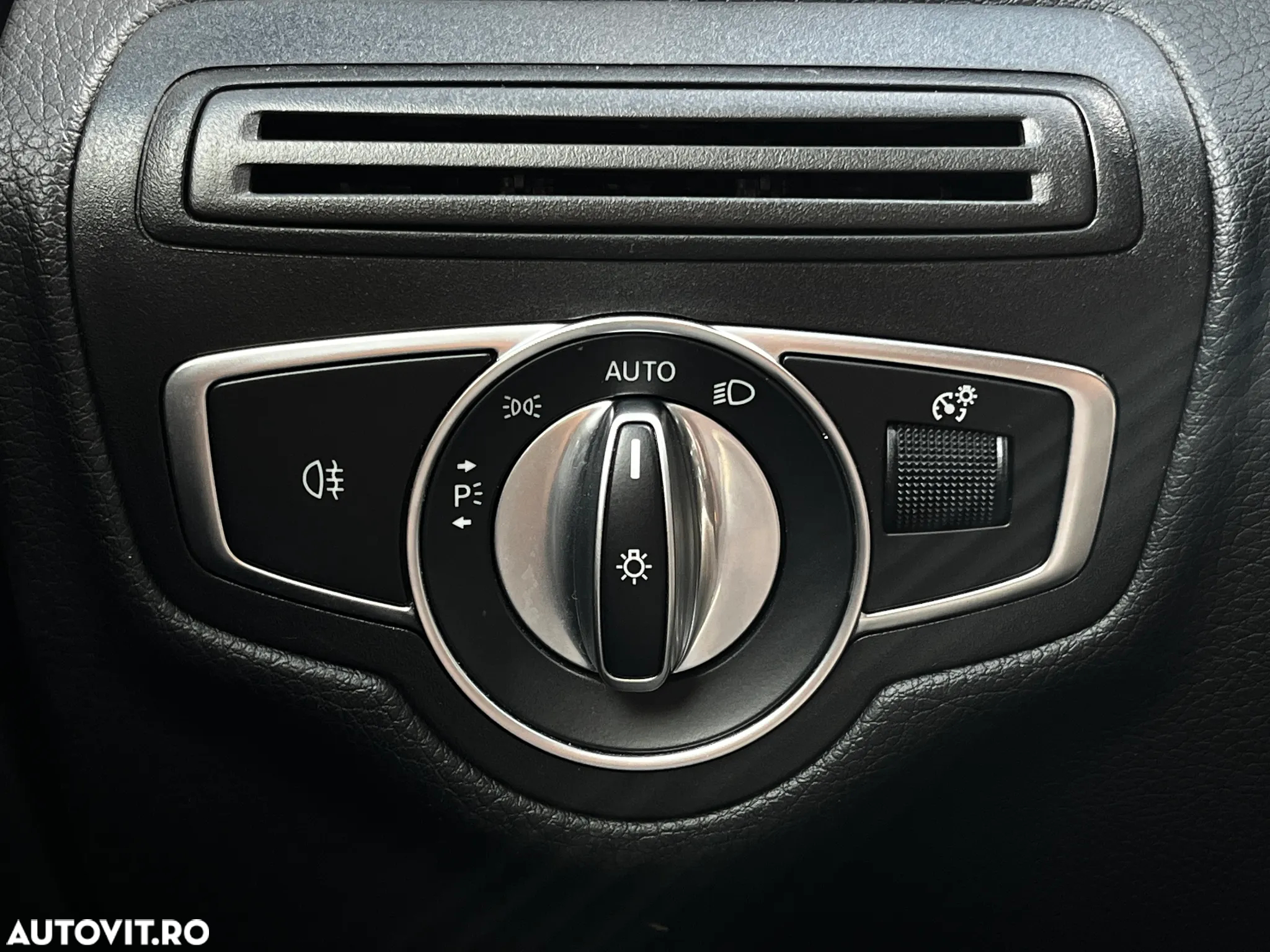 Mercedes-Benz GLC 300 de 4MATIC - 19