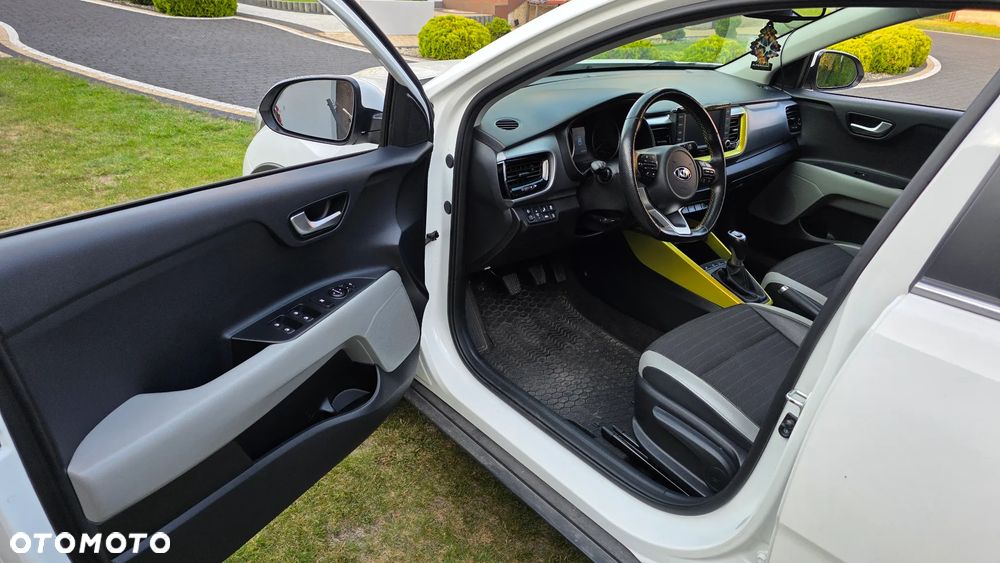 Kia Stonic 1.6 CRDi L - 18