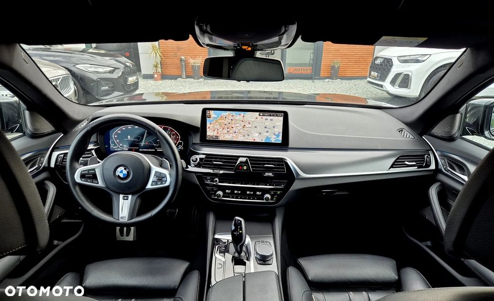 BMW Seria 5 530e M Sport Edition - 8