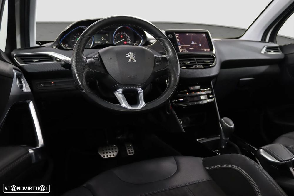 Peugeot 2008 - 4