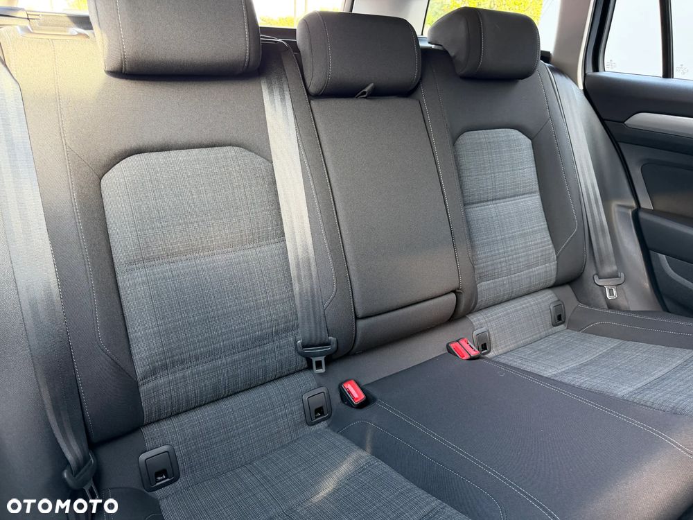 Volkswagen Passat 2.0 TSI Elegance DSG - 23