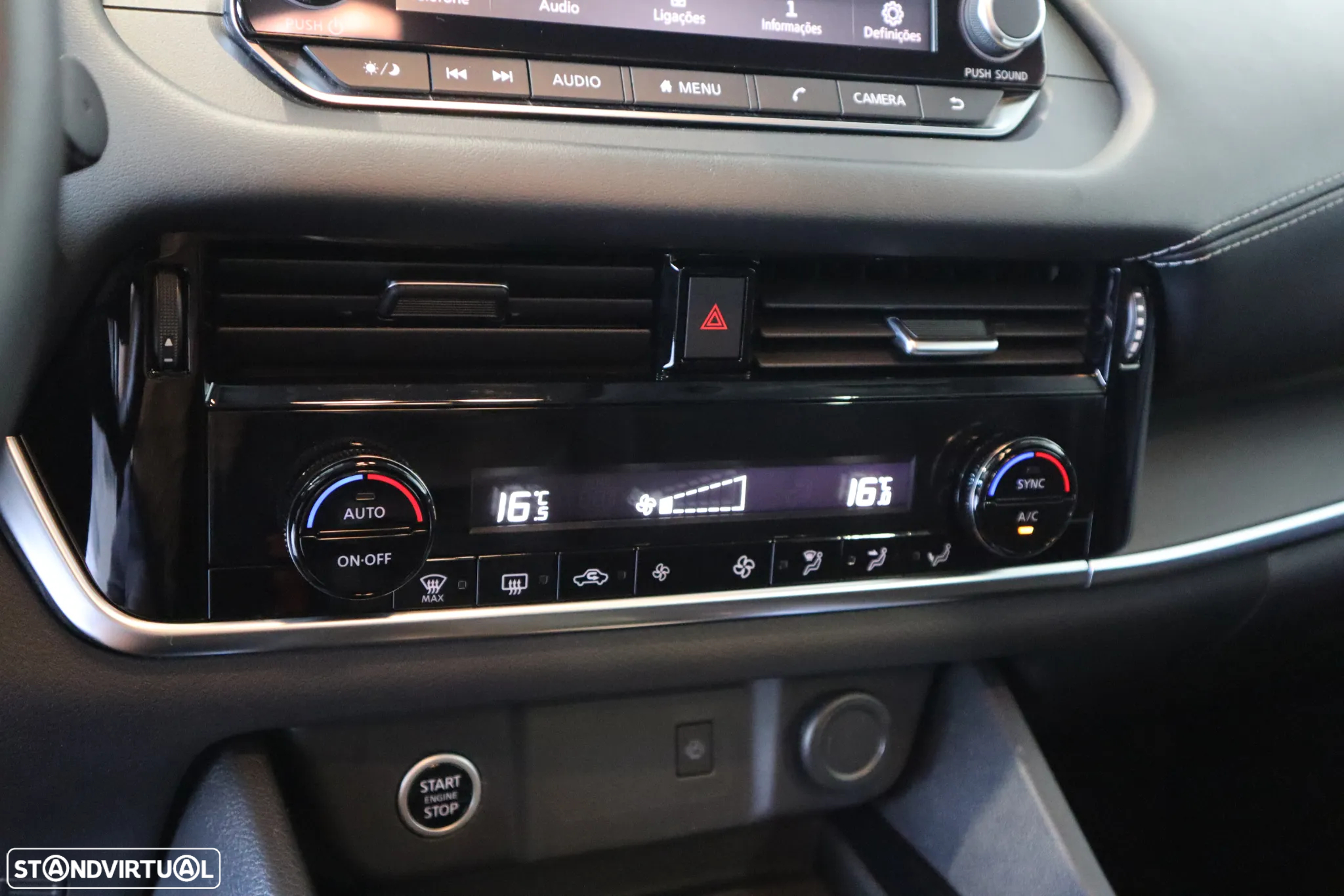 Nissan Qashqai 1.3 DIG-T N-Connecta Xtronic - 17