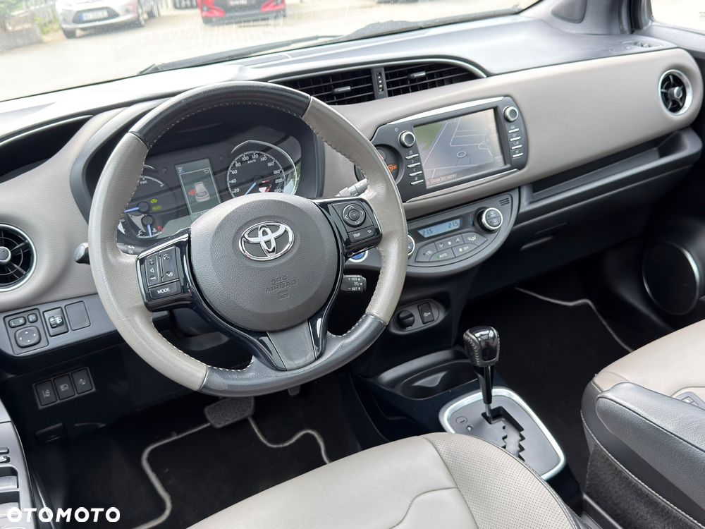 Toyota Yaris 1.5 VVT-i Selection - 34