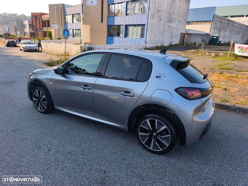Peugeot e-208 GT - 3