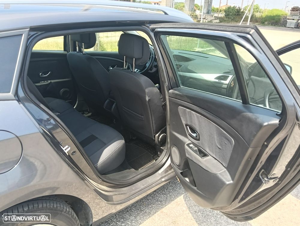 Renault Mégane Sport Tourer 1.5 dCi Dynamique S CO2 Champion - 6