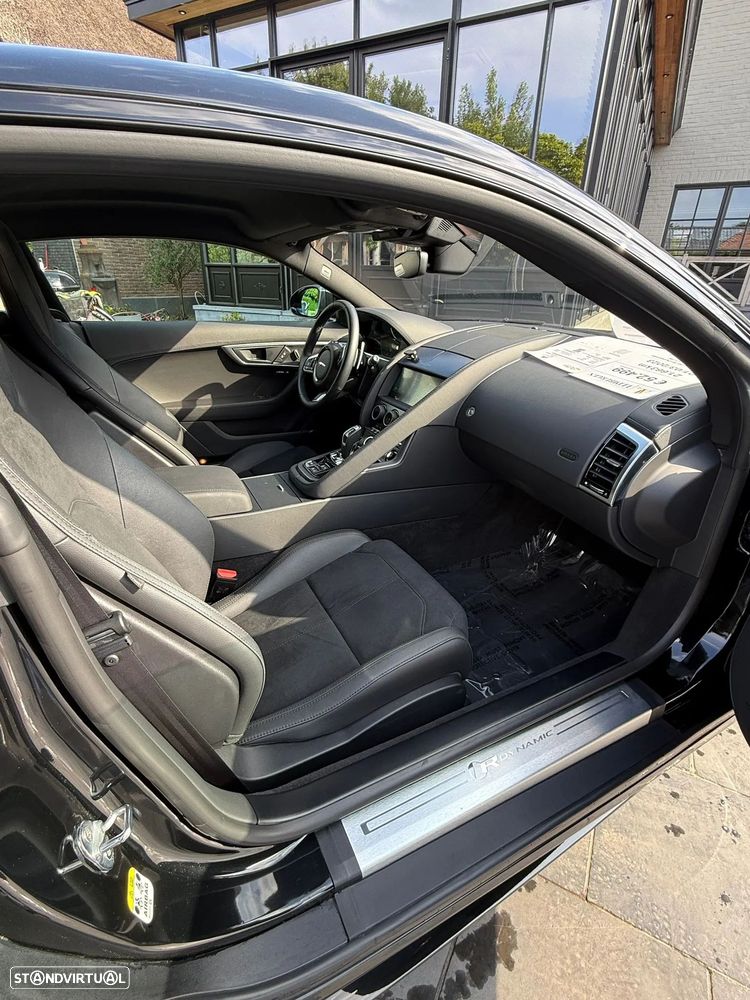 Jaguar F-Type 2.0 i4 R-Dynamic Black - 5