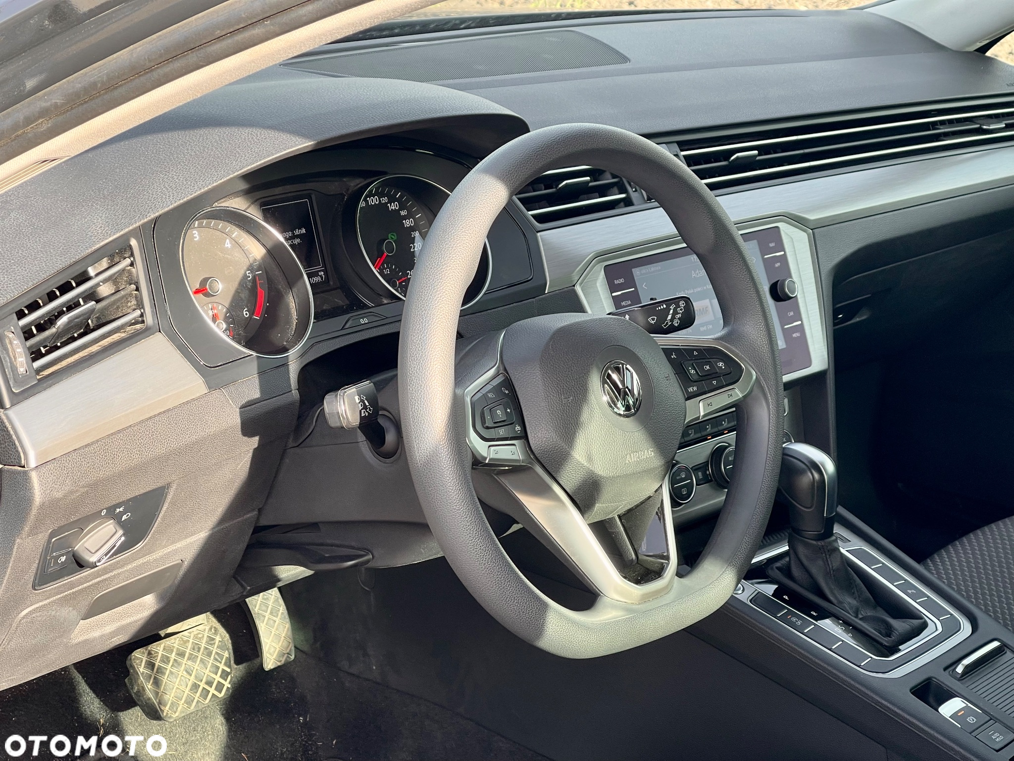 Volkswagen Passat - 17
