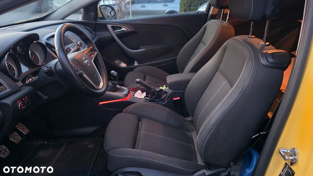 Opel Astra 1.6 Turbo Edition - 9