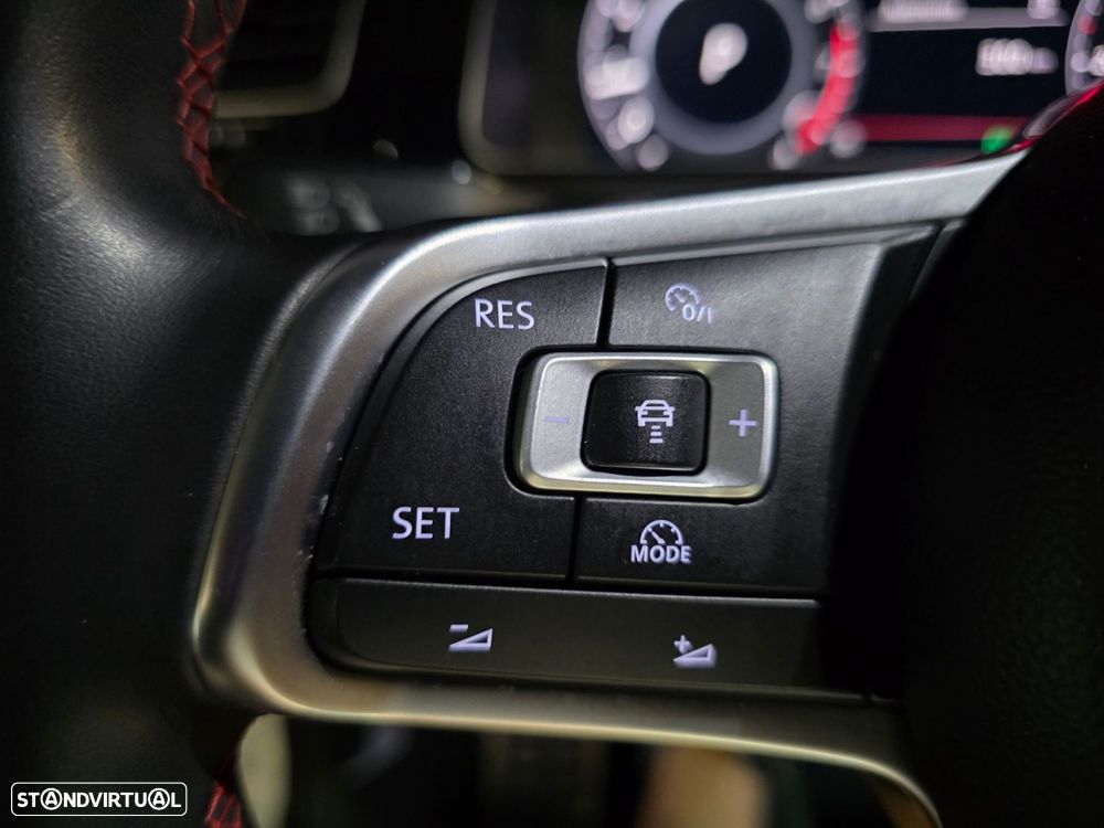 VW Golf 2.0 TSI GTI DSG Performance - 15